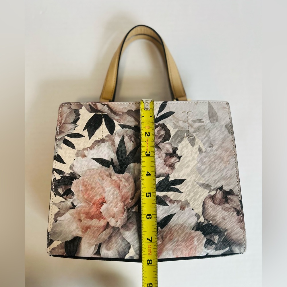 Calvin Klein Lola Small Crossbody - Picture 10 of 16